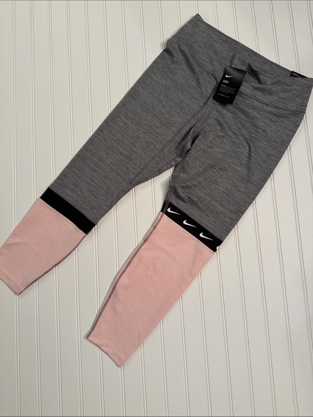 Nike One Dri-FIT 7/8 Leggings Gray Pink NWT Women’s Size XL
